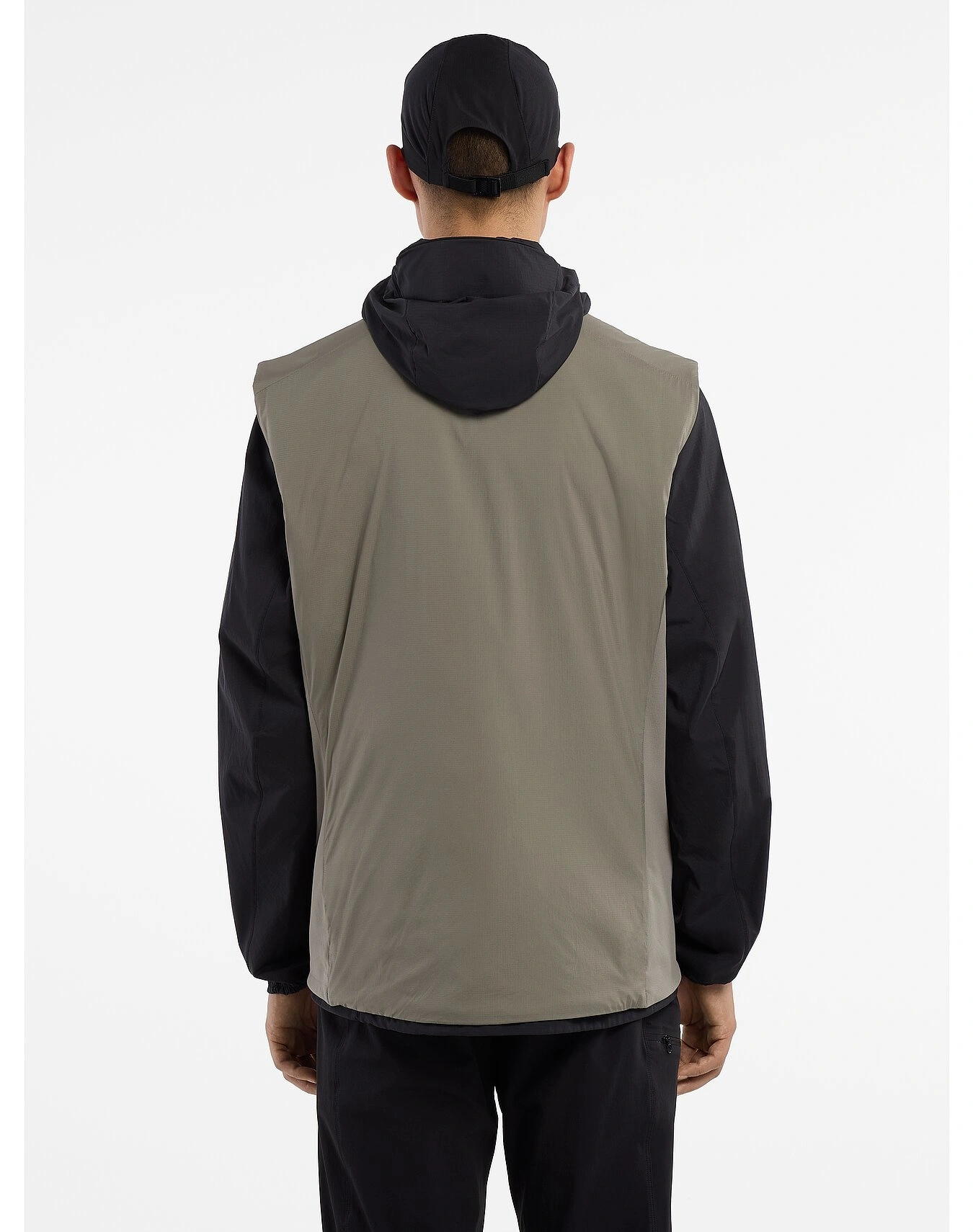 Arcteryx Men's Atom LT Vest 5 Arcteryx Men's Atom LT Vest - Image 3